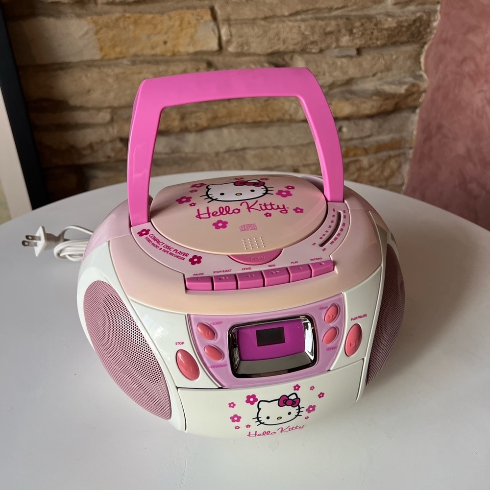 Hello Kitty Pink and White CD, Cassette and Stereo Radio Player